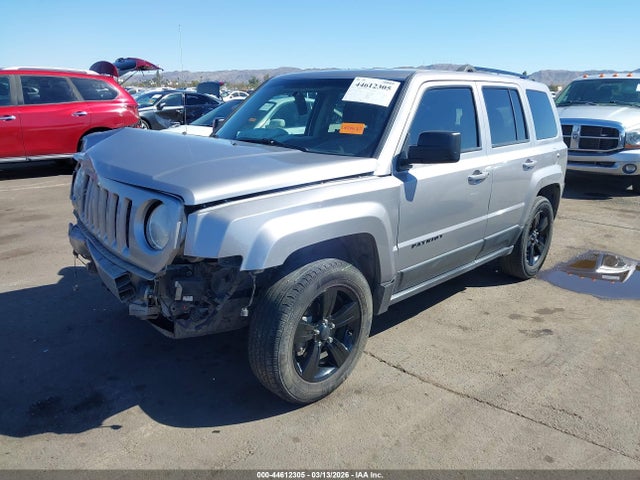 Jeep Patriot Altitude Edition 2015 1C4NJPBA2FD358915 Image 2