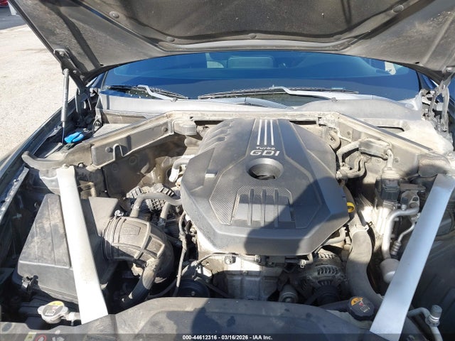 KNAE15LA6J6034105 KIA Stinger