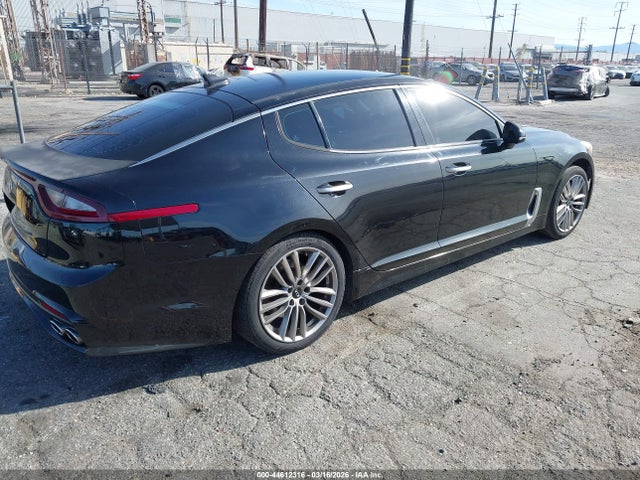 KNAE15LA6J6034105 KIA Stinger
