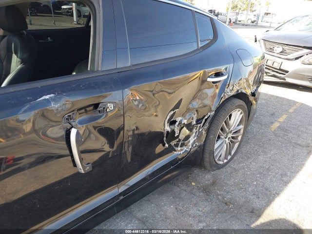 KNAE15LA6J6034105 KIA Stinger