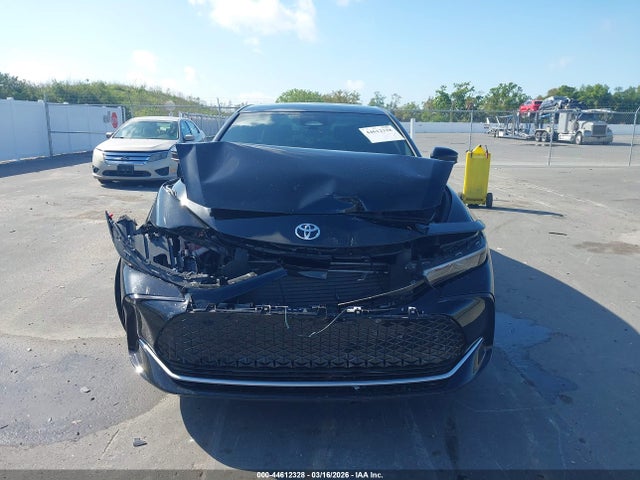 44612328 :رقم المزاد ، JTDAAAAF4P3000652 vin ، 2023 Toyota Crown Xle مزاد بيع