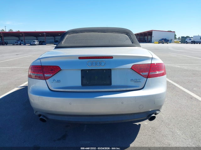 2011 Audi A5 2.0t Premium მანქანა იყიდება აუქციონზე, vin: WAULFAFH3BN012743, აუქციონის ნომერი: 44612332