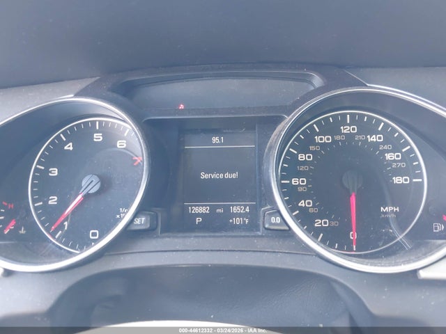 2011 Audi A5 2.0t Premium მანქანა იყიდება აუქციონზე, vin: WAULFAFH3BN012743, აუქციონის ნომერი: 44612332