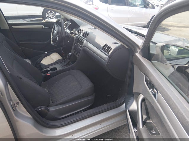 44612349 :رقم المزاد ، 1VWAP7A30DC127785 vin ، 2013 Volkswagen Passat S مزاد بيع