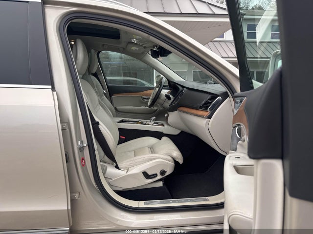 2016 VOLVO XC90 HYBRID YV4BC0PL9G1048520 Photo 4