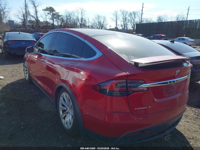 Tesla Model X 60d/70d/75d/90d/p100d 2016 5YJXCBE20GF013287 Image 3