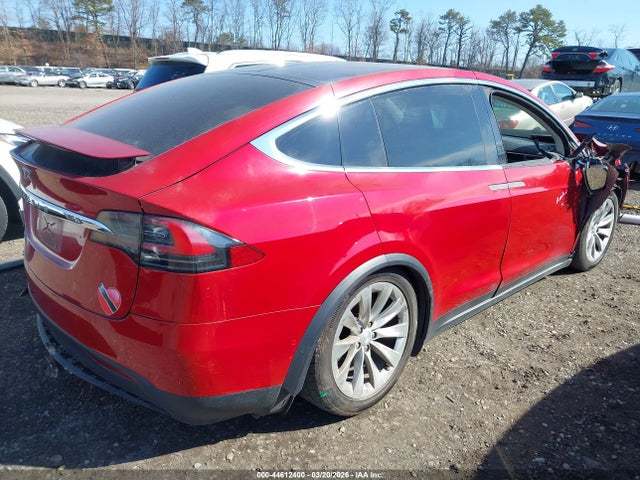 Tesla Model X 60d/70d/75d/90d/p100d 2016 5YJXCBE20GF013287 Image 4