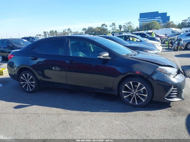 Toyota COROLLA SE 2018 5YFBURHE0JP827019 Image 13