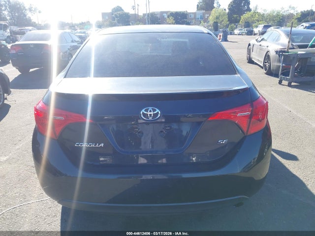 Toyota COROLLA SE 2018 5YFBURHE0JP827019 Image 16