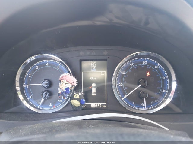 Toyota COROLLA SE 2018 5YFBURHE0JP827019 Image 7