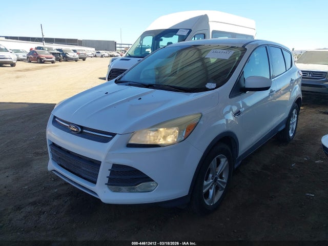 1FMCU9GX8FUA25962 Ford ESCAPE SE