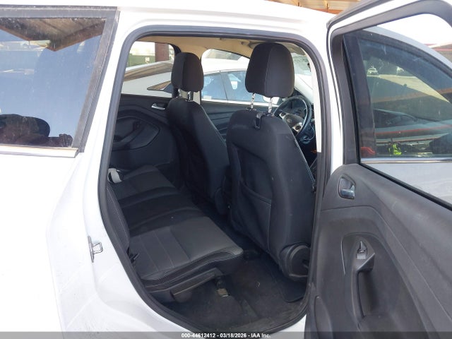 1FMCU9GX8FUA25962 Ford ESCAPE SE