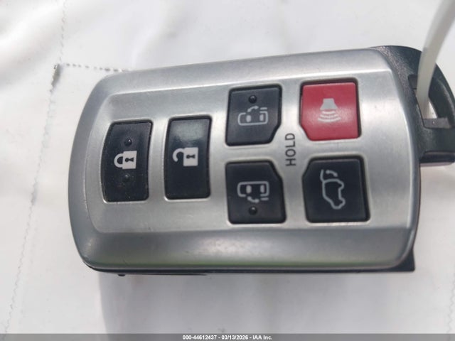 2019 TOYOTA SIENNA 5TDDZ3DC4KS220643 Photo 10