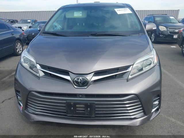 5TDDZ3DC4KS220643 Toyota Sienna Limited Premium 7 Passenger