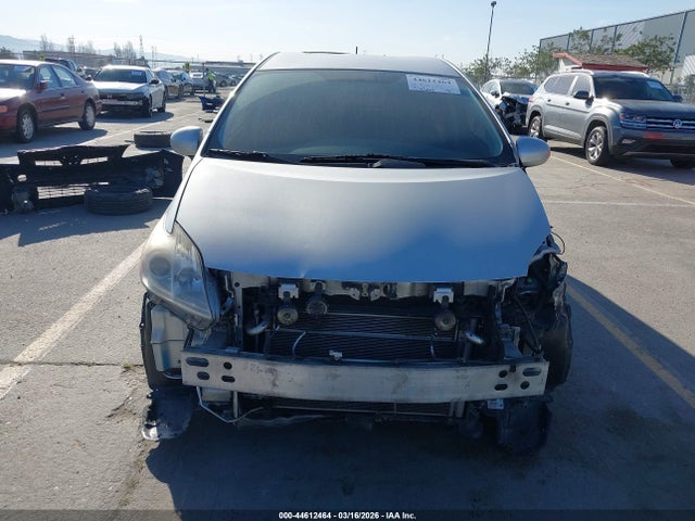 Toyota Prius Two 2015 JTDKN3DU8F1879274 Image 13