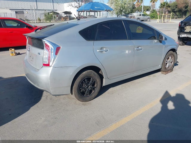 Toyota Prius Two 2015 JTDKN3DU8F1879274 Image 4