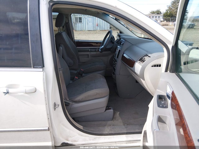 2009 CHRYSLER TOWN & COUNTRY 2A8HR54119R663646 Photo 4