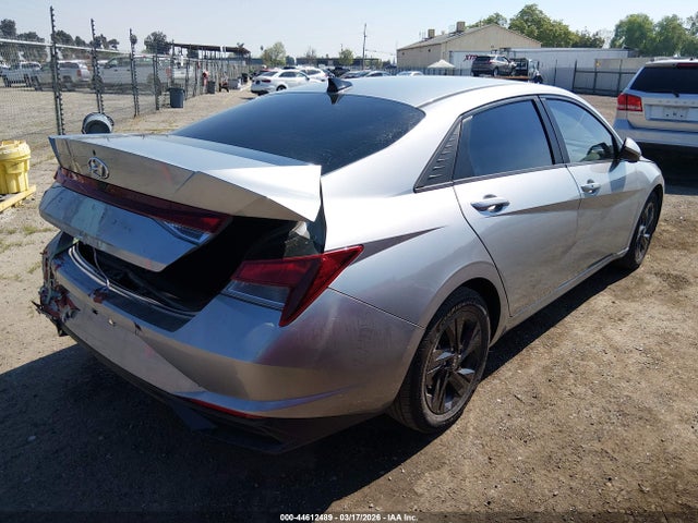Aukcja sprzedaży 2023 Hyundai Elantra Sel, vin: 5NPLM4AG2PH103941, numer aukcji: 44612489