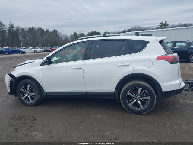 Toyota Rav4 Xle 2017 JTMRFREV0HJ704123 Image 15