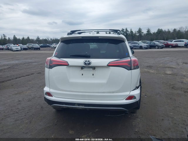 Toyota Rav4 Xle 2017 JTMRFREV0HJ704123 Image 17