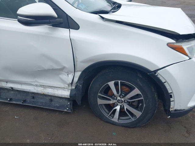 Toyota Rav4 Xle 2017 JTMRFREV0HJ704123 Image 22