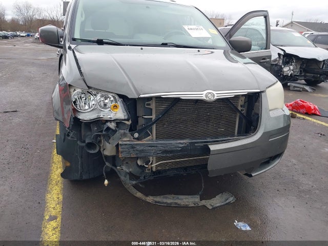 Продажа на аукционе авто 2010 Chrysler Town & Country Touring, vin: 2A4RR5D14AR375419, номер лота: 44612531