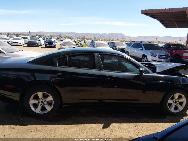 2C3CDXHG8EH274999 Dodge Charger Sxt