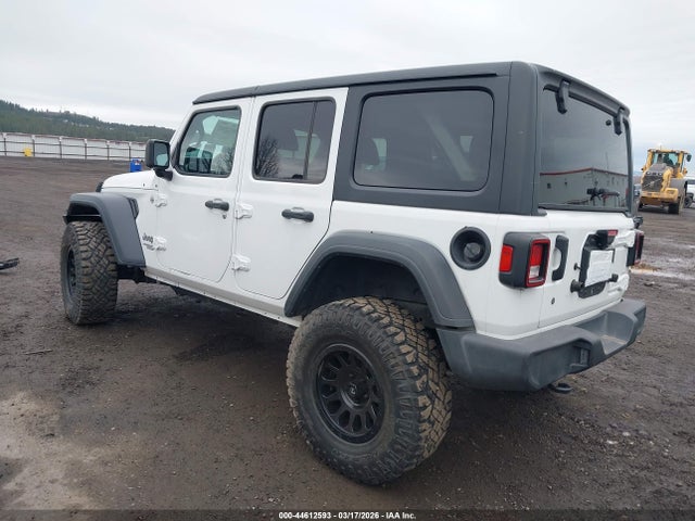 2018 JEEP WRANGLER UNLIMITED 1C4HJXDG9JW237598 Photo 2