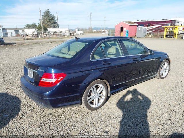 Aukcja sprzedaży 2013 Mercedes-benz C 300 Sport 4matic, vin: WDDGF8AB8DG103715, numer aukcji: 44612599