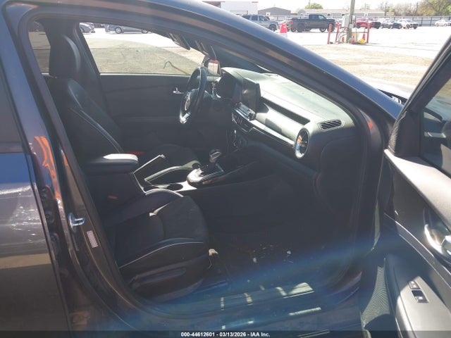 44612601 :رقم المزاد ، 3KPF34AD4ME358144 vin ، 2021 Kia Forte Gt-line مزاد بيع