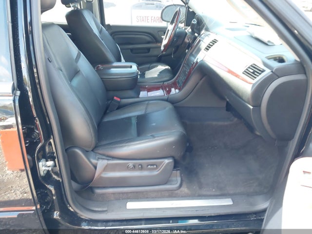 2014 Cadillac Escalade Esv Premium მანქანა იყიდება აუქციონზე, vin: 1GYS4JEF9ER171908, აუქციონის ნომერი: 44612608