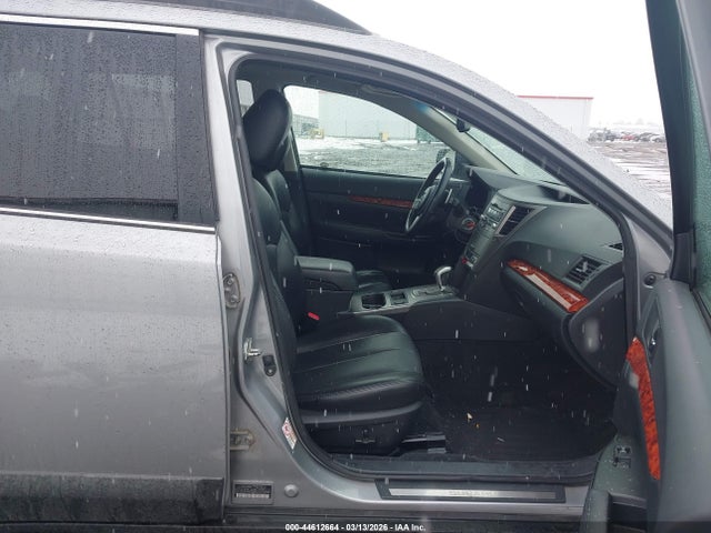 2010 SUBARU OUTBACK 4S4BRBKC1A3383508 Photo 4