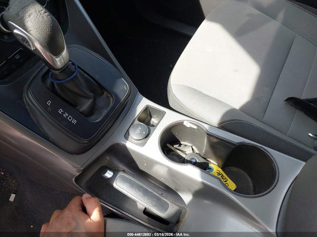 1FMCU0GX7FUA62853 Ford ESCAPE SE