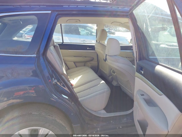 2011 Subaru Outback 2.5i მანქანა იყიდება აუქციონზე, vin: 4S4BRBAC6B3318818, აუქციონის ნომერი: 44612698