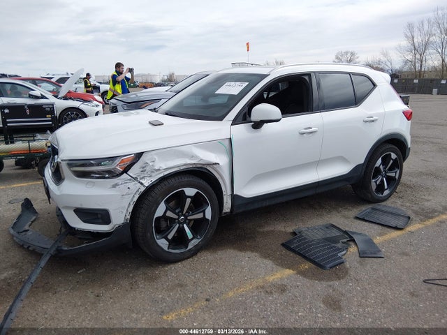 Продаж на аукціоні авто 2019 Volvo Xc40 T5 Momentum/t5 R-design, vin: YV4162XZ2K2013775, номер лоту: 44612759