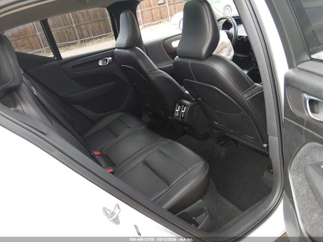 Продаж на аукціоні авто 2019 Volvo Xc40 T5 Momentum/t5 R-design, vin: YV4162XZ2K2013775, номер лоту: 44612759