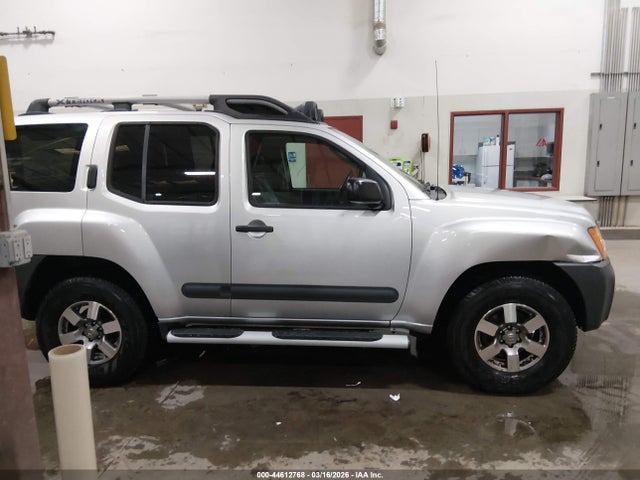 44612768 :رقم المزاد ، 5N1AN0NW6BC516590 vin ، 2011 Nissan Xterra Pro-4x مزاد بيع