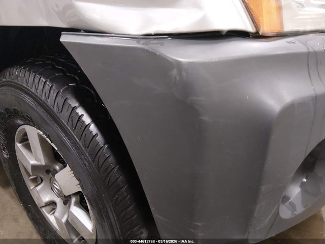 44612768 :رقم المزاد ، 5N1AN0NW6BC516590 vin ، 2011 Nissan Xterra Pro-4x مزاد بيع