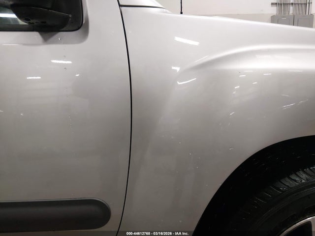 44612768 :رقم المزاد ، 5N1AN0NW6BC516590 vin ، 2011 Nissan Xterra Pro-4x مزاد بيع