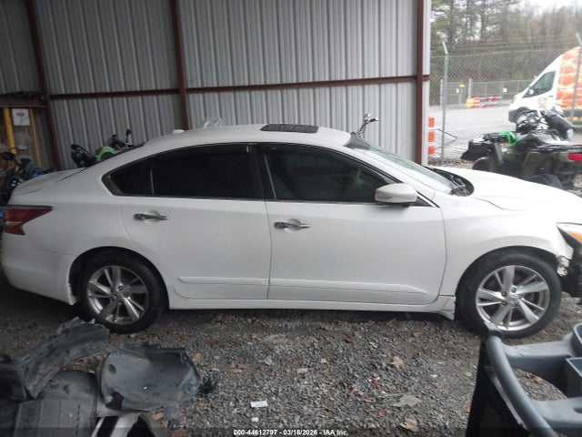 2015 Nissan Altima 2.5 Sl მანქანა იყიდება აუქციონზე, vin: 1N4AL3AP9FN864071, აუქციონის ნომერი: 44612797