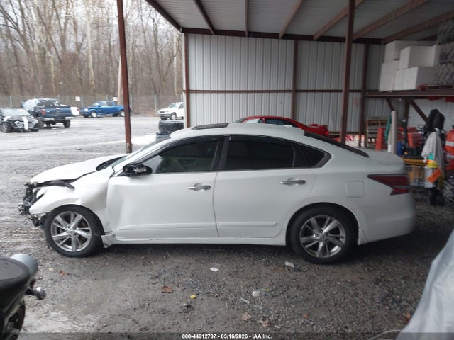 2015 Nissan Altima 2.5 Sl მანქანა იყიდება აუქციონზე, vin: 1N4AL3AP9FN864071, აუქციონის ნომერი: 44612797