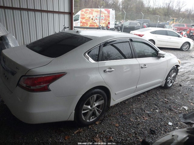 2015 Nissan Altima 2.5 Sl მანქანა იყიდება აუქციონზე, vin: 1N4AL3AP9FN864071, აუქციონის ნომერი: 44612797