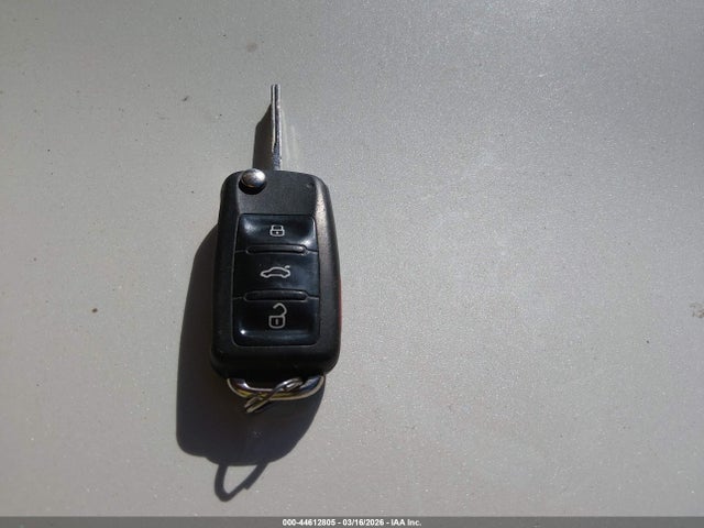 1VWBV7A34FC021336 Volkswagen Passat 2.0l Tdi Se