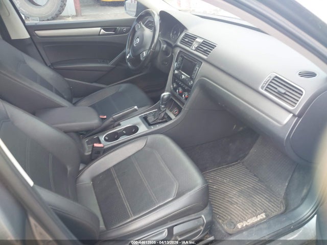 1VWBV7A34FC021336 Volkswagen Passat 2.0l Tdi Se