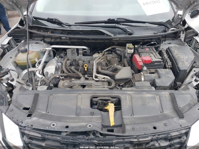 5N1AT3BA0MC822591 Nissan Rogue Sv Fwd