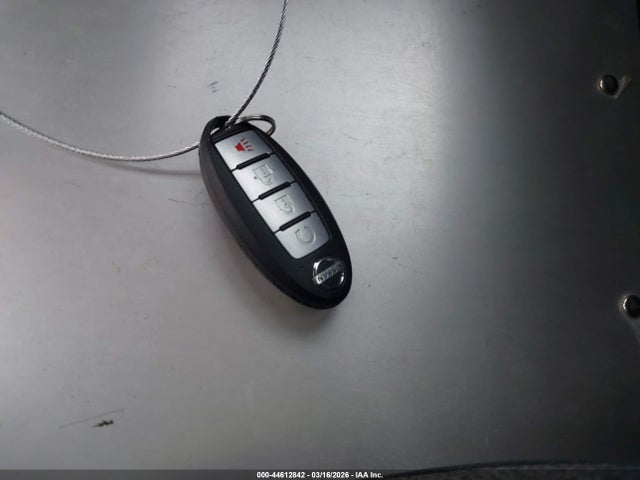 5N1AT3BA0MC822591 Nissan Rogue Sv Fwd