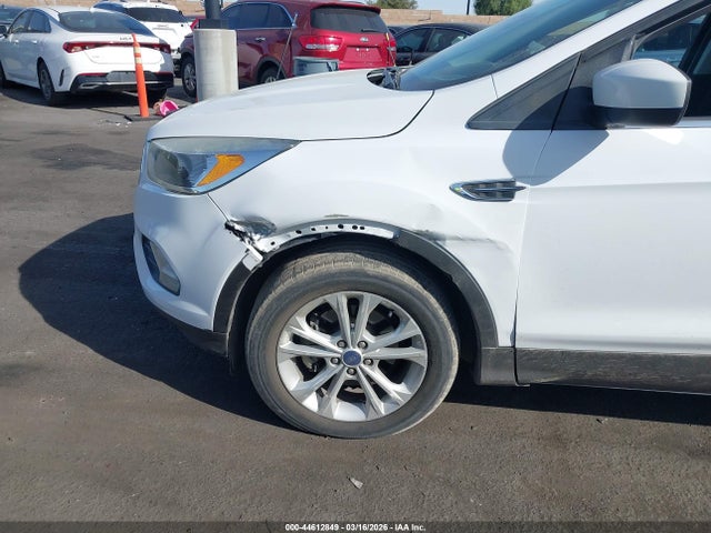 Ford ESCAPE SE 2017 1FMCU0GD3HUF08408 Image 6