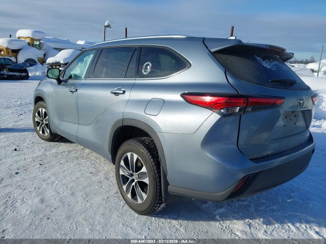 Toyota Highlander Xle 2020 5TDGZRBH2LS014110 Image 3