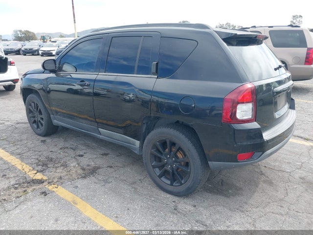 2015 JEEP COMPASS 1C4NJCBA1FD264498 Photo 2