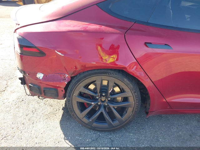 2023 Tesla Model S Plaid Tri Motor All-wheel Drive მანქანა იყიდება აუქციონზე, vin: 5YJSA1E65PF515046, აუქციონის ნომერი: 44612932